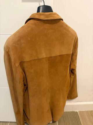 Elegante chaqueta de ante
