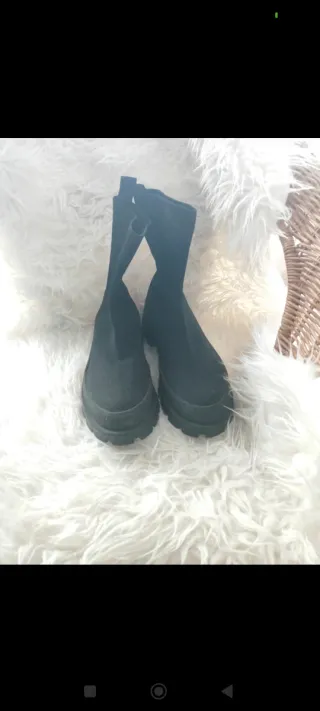 Botines elásticos negros