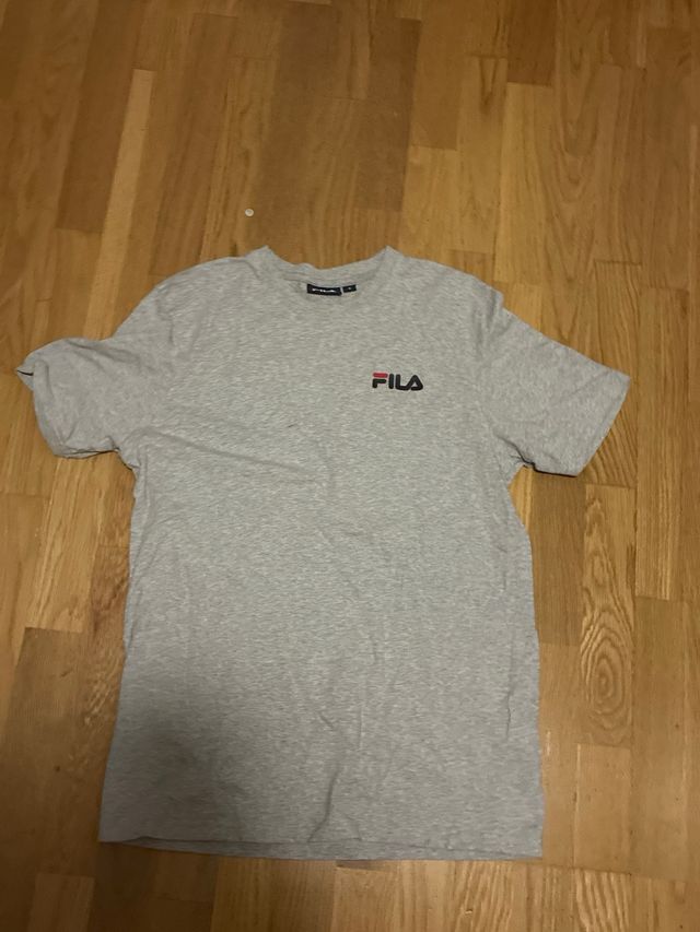 Camiseta Fila Talla S Negra y Gris