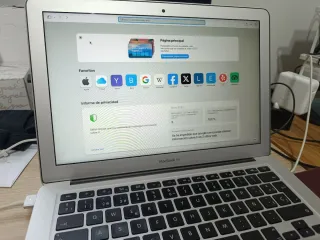 MacBook Air 2017 i5 Plata