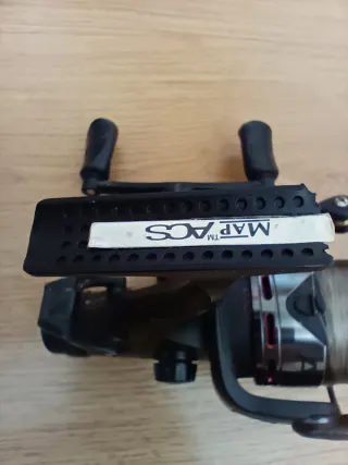 Caña de pesca Feeder más carrete.