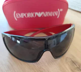 Gafas de sol Emporio Armani.