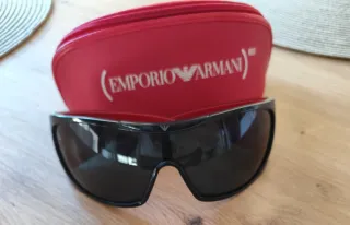 Gafas de sol Emporio Armani.