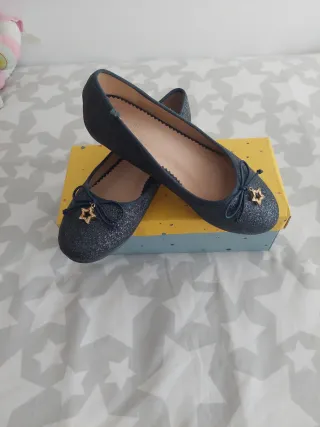 Manoletinas azul marino con estrella dorada T37