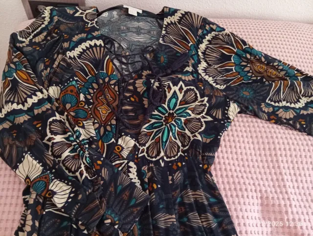 Vestido estampado floral manga larga