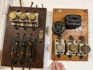 Interruptor trifásico antiguo