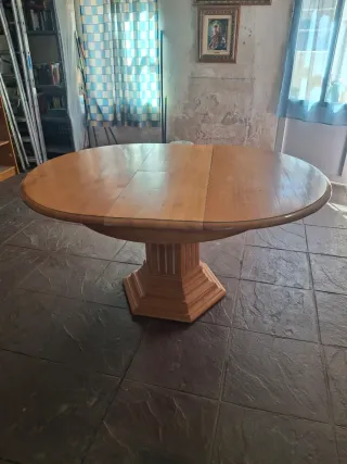 Mesa de comedor de madera extensible