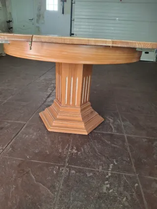 Mesa de comedor de madera extensible