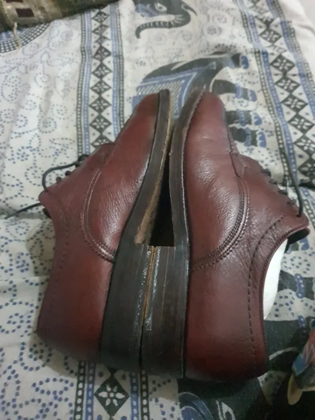 Zapatos de vestir de cuero marrón