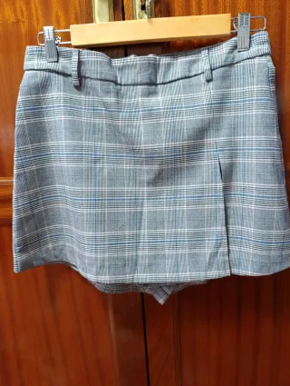 Minifalda pantalón Stradivarius cuadros