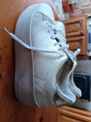 Bambas Victoria blancas y doradas