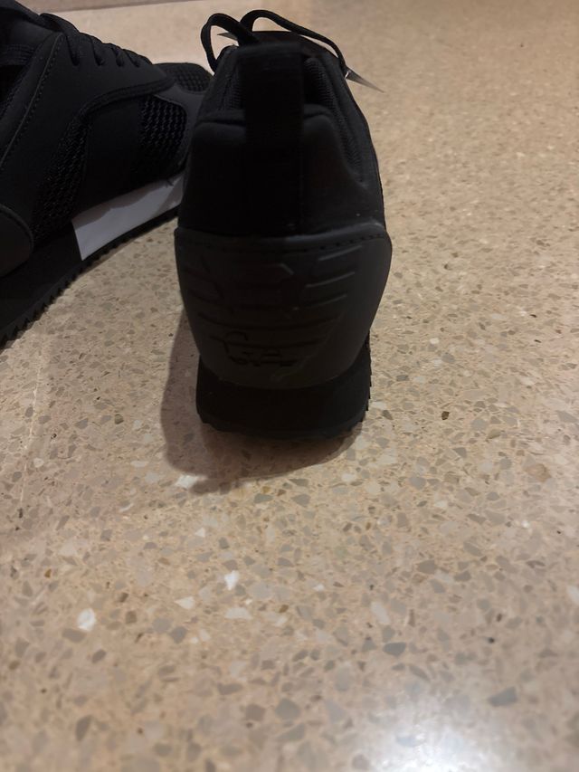 Zapatillas EA7 Negras y Blancas