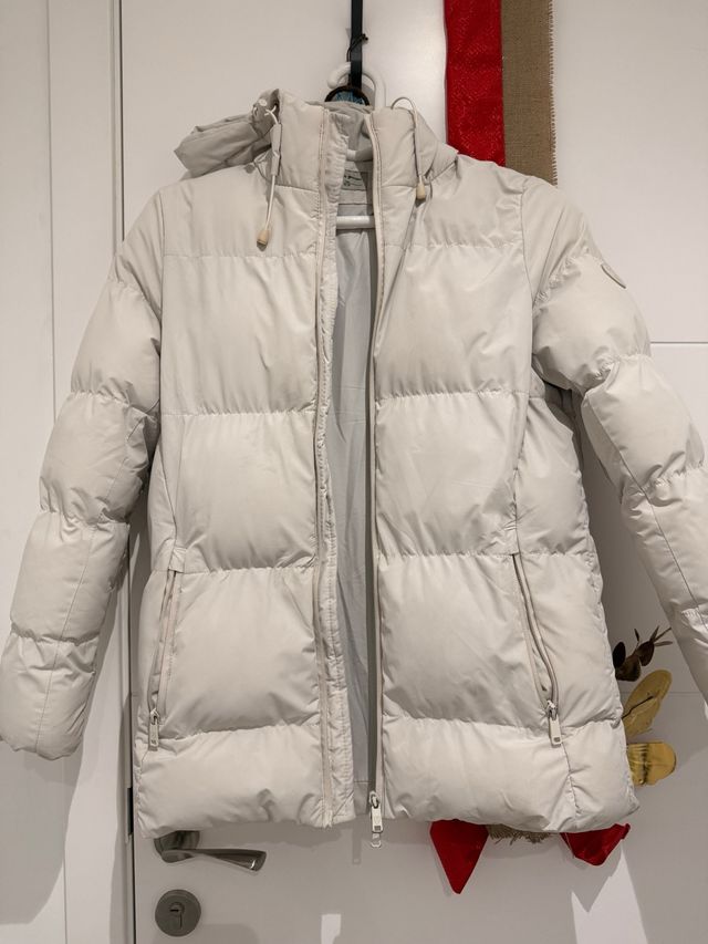 Abrigo niño Álvaro Moreno