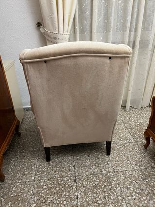 Butaca color marfil en buen estado