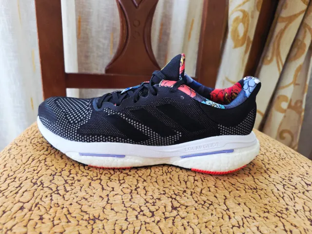 Adidas SolarGlide 5 Black Floral n40,5 como nuevas