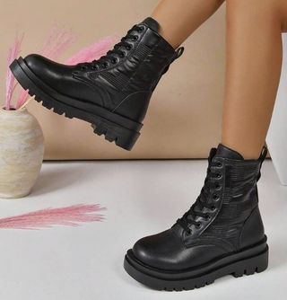 Botas de mujer con tacón bajo