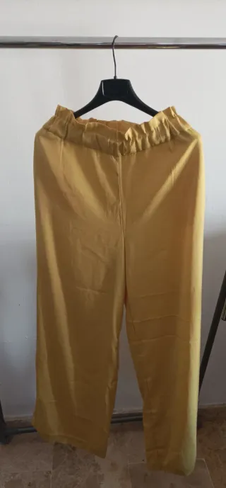 Pantalón de vestir amarillo