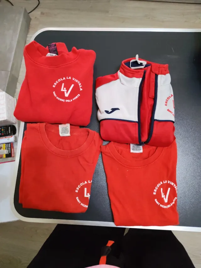 Roupa para o Colégio La Viñala