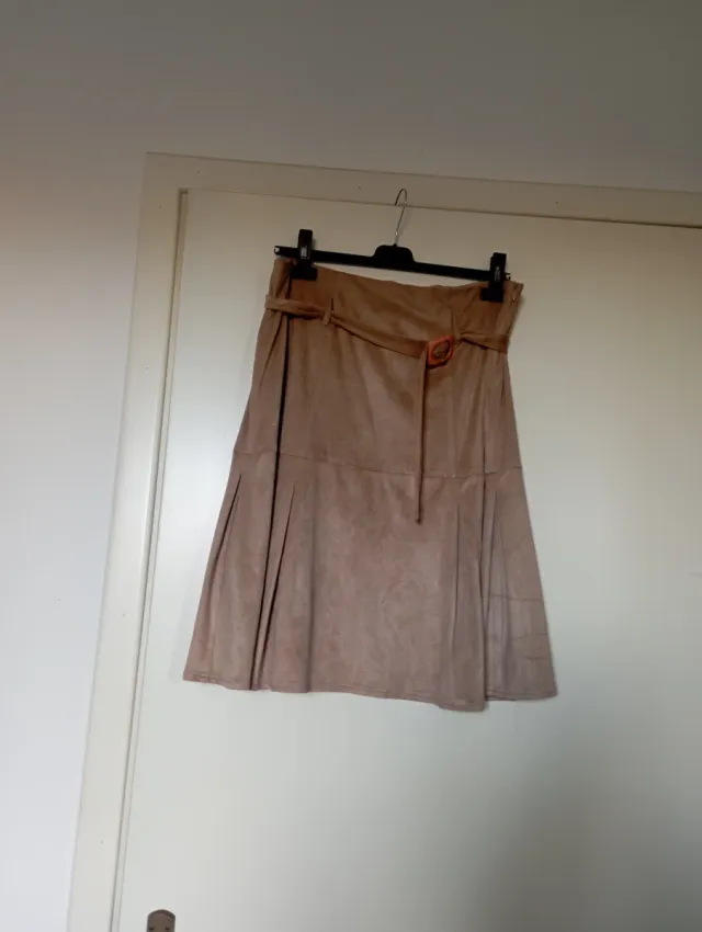 Gonna donna beige con cintura