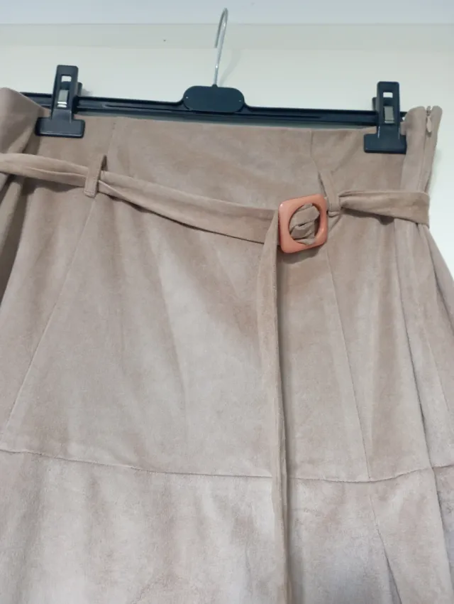 Gonna donna beige con cintura