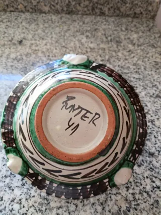 Cenicero con mango decorado D.Punter de Teruel.