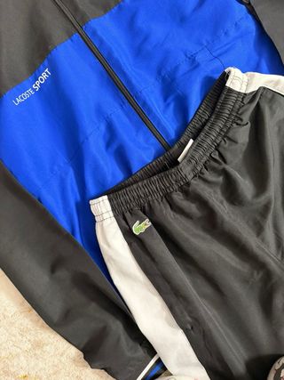 Conjunto Deportivo Lacoste Negro y Azul