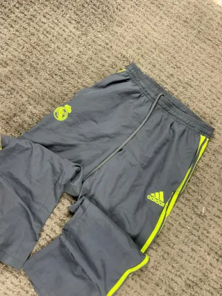 ¡¡OFERTA! Talla M Pantalón Adidas Real Madrid 2015
