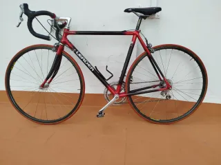 Bicicleta de carretera Leader Carbono