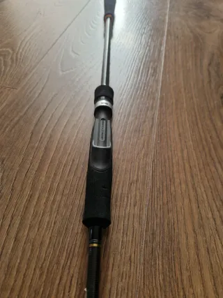 Caña de jigging ligero.