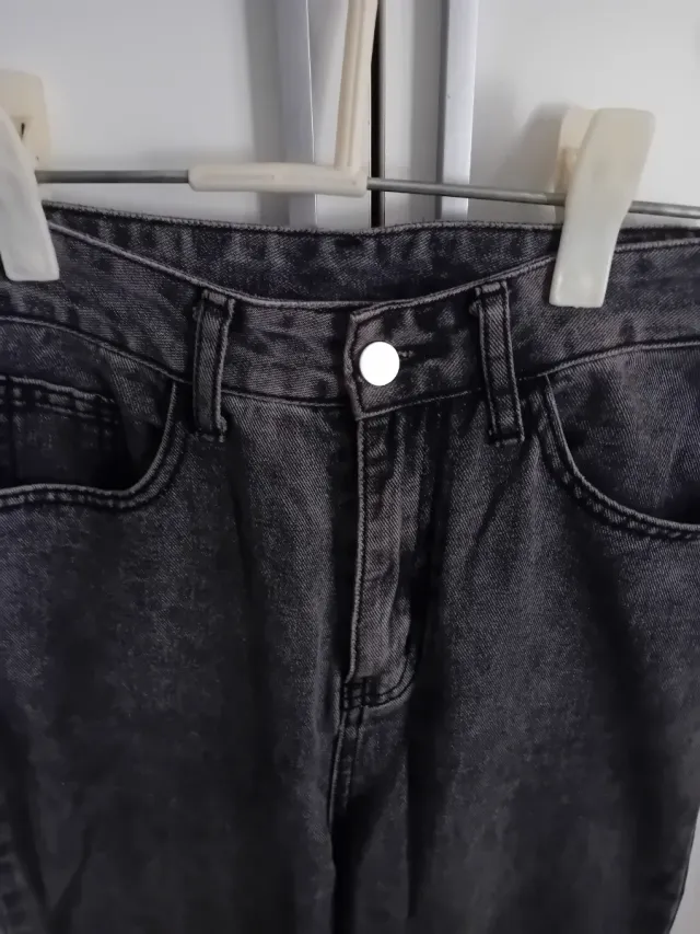 Pantalón vaquero gris ancho