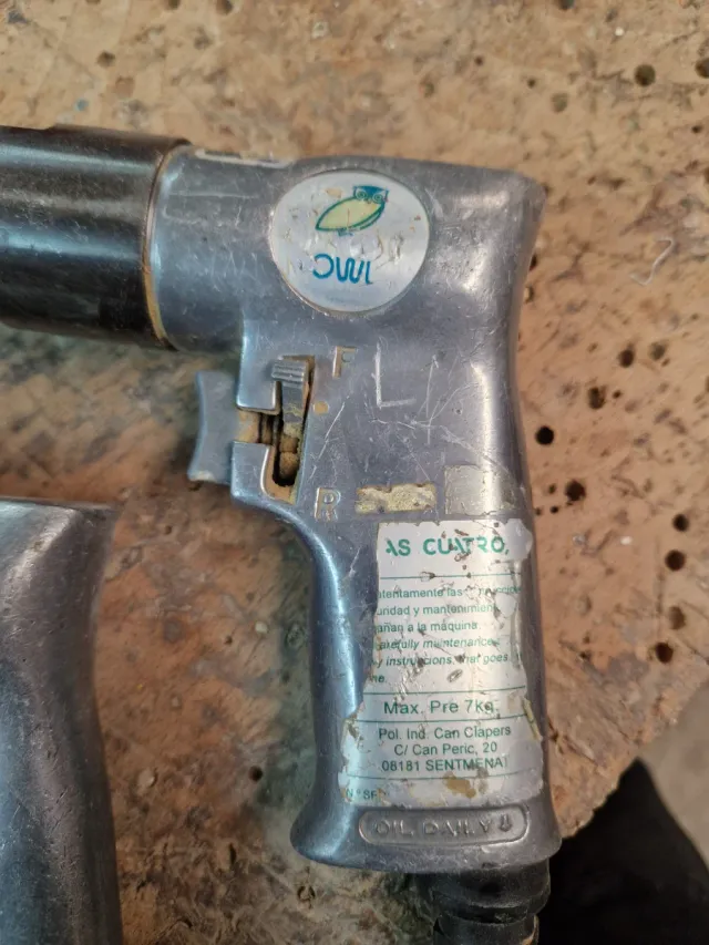 Taladros y atornilladores neumáticos reversibles