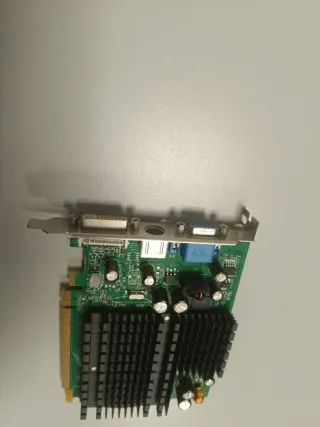 Tarjeta Gráfica Nvidia GF7300GT