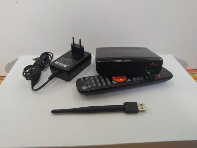 Decodificador Satélite Gtmedia v7s2x