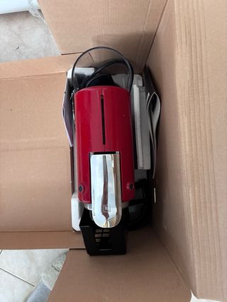 Cafetera Nespresso CitiZ roja