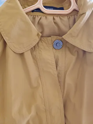 Gabardina Zara Basic Outerwear Talla S