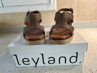 Sandalias Leyland