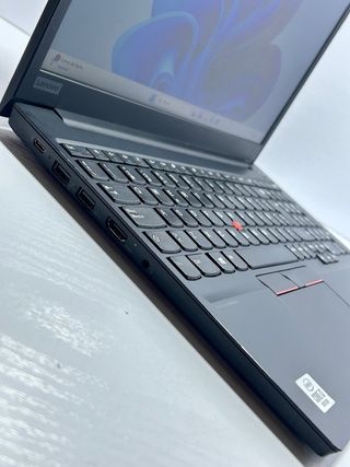 Lenovo ThinkPad E15 i3 / 8Gb / 256Gb