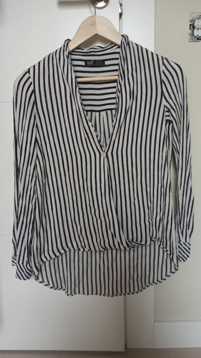 Blusa rayas escote pico ligera