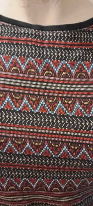 Abito fantasia geometrica