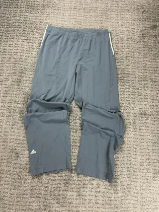 ¡¡OFERTA!! Talla L Pantalón Adidas Ancho Gris