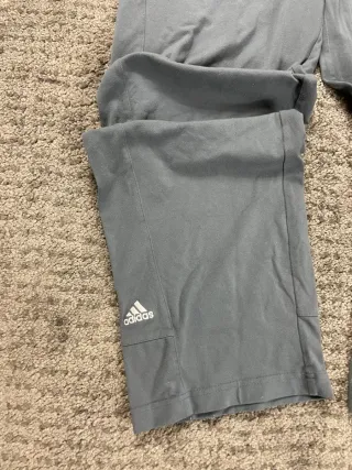 ¡¡OFERTA!! Talla L Pantalón Adidas Ancho Gris