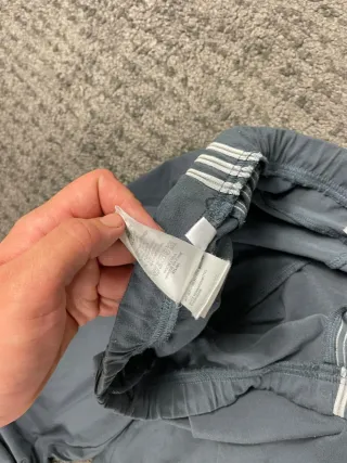 ¡¡OFERTA!! Talla L Pantalón Adidas Ancho Gris