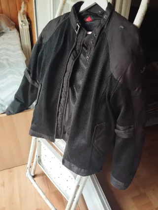 Lote motero en buen estado.