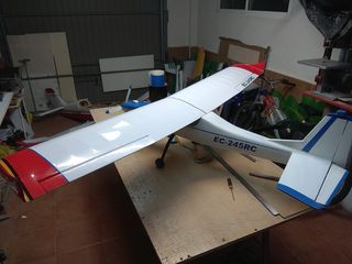 Avión Airone 2m + Motor O.S. 15cc 2T