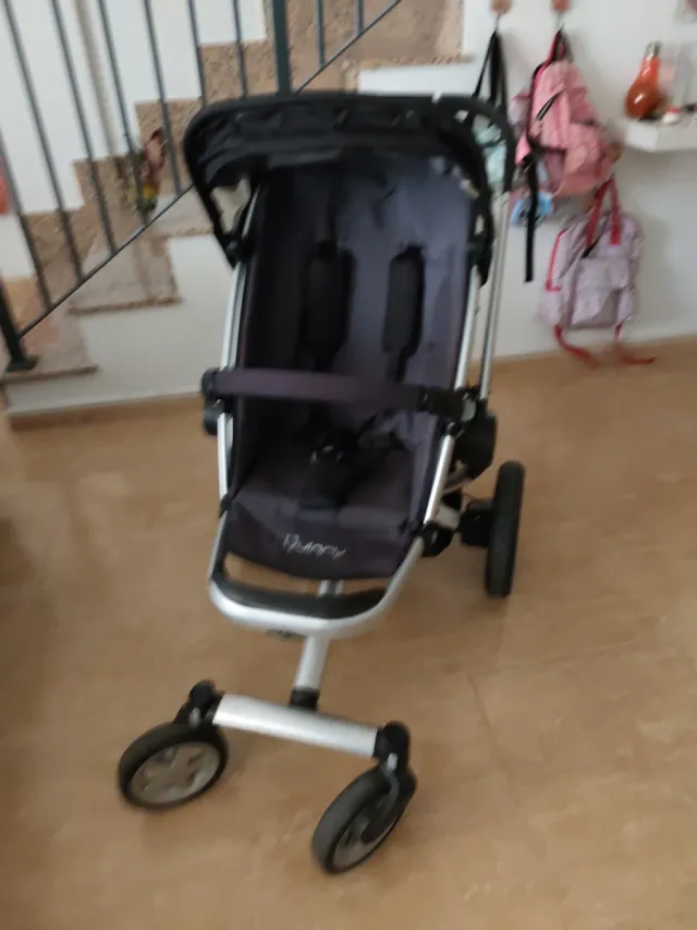 Carrinho de Bebê Quinny