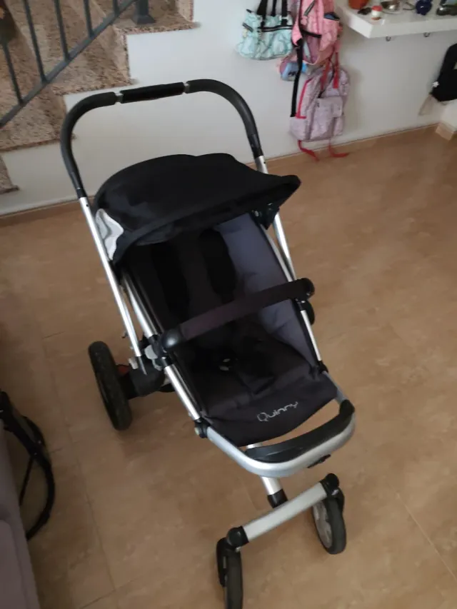 Carrinho de Bebê Quinny