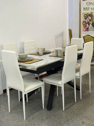 Mesa comedor extensible con 6 sillas blancas NUEVO