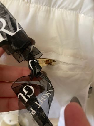 Chaqueta Guess blanca acolchada talla XS