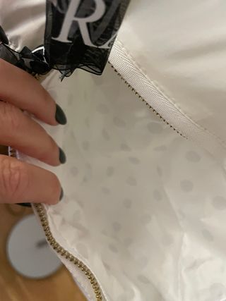 Chaqueta Guess blanca acolchada talla XS