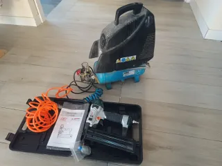 Clavadora y compresor de aire